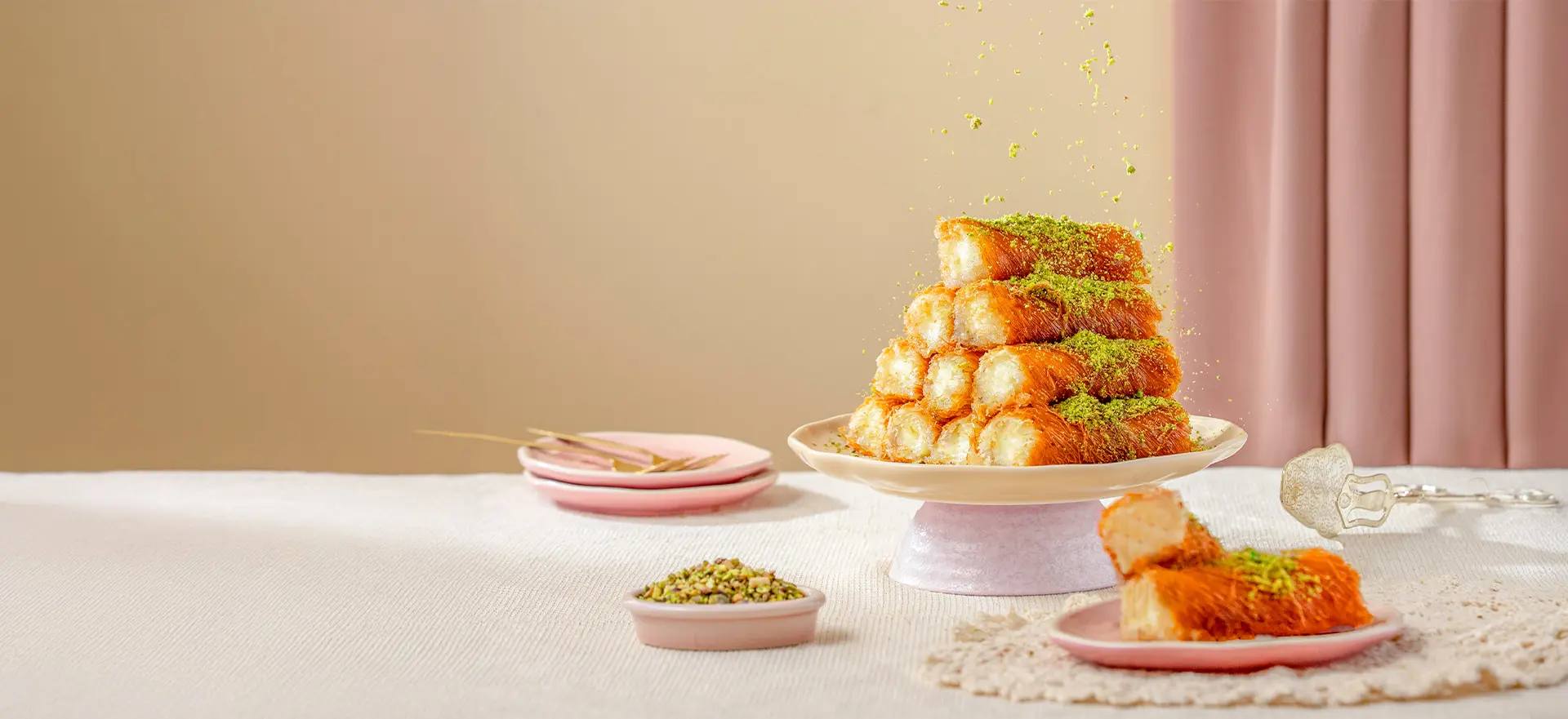 Resources/1/1920-881    2026 webع000.webp